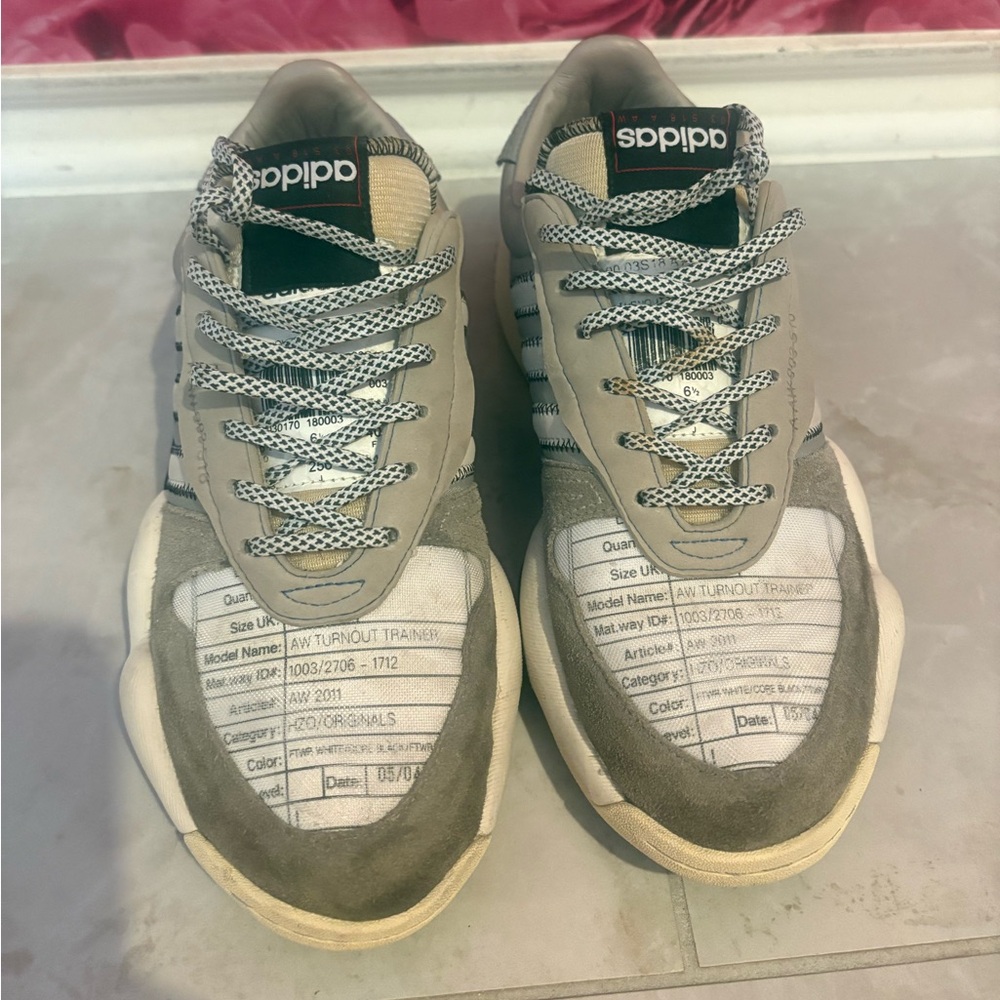 Adidas/Alexander Wang sneaker; size: (men’s 7/women’s 9) - Picture 2 of 4